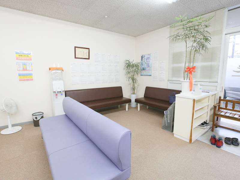 ふじもと整体院の待合スペース
