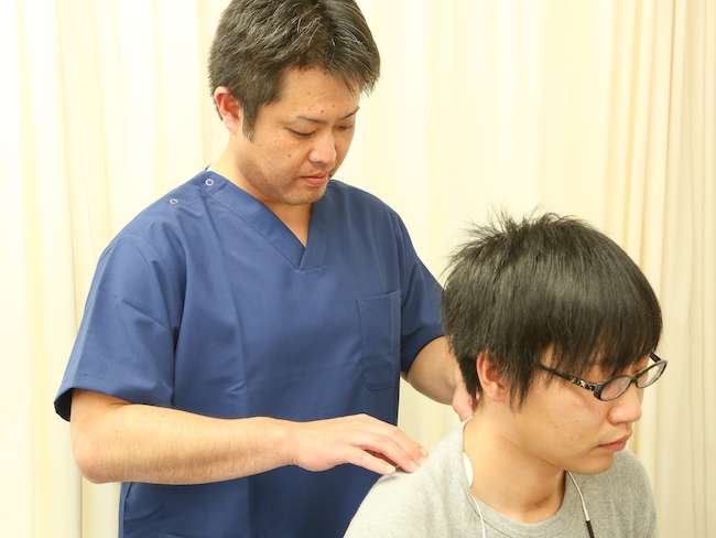 整体院の診療風景